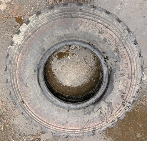 Pneumatici 00 r 20 - 14.00,