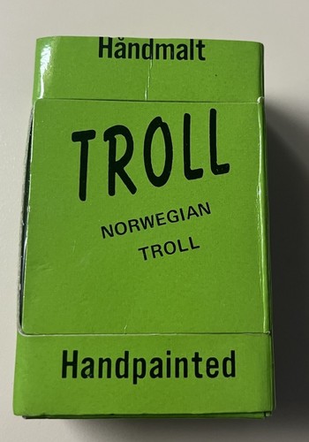 Piccola statuina troll