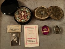 relic reliquary reliquia