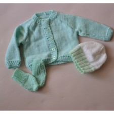 MAGLIONCINO+ CAPPELLINO + GUANTI NEONATA REALIZZATO A MANO 1/3mesi