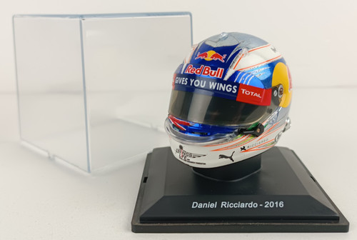 Daniel ricciardo 2016 red - daniel,