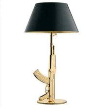 Lampada da tavolo moderna AK47