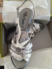 SANDALI DONNA Grigio E Bianco