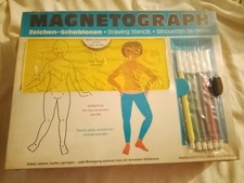 Magnetografo stencil da disegno con personaggi come spirografo di Magneto vintage scatola originale