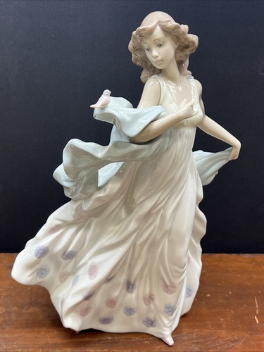 Lladro summer serenade - serenade, woman