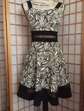 Abito donna elegante con spalline ed Inserti In velo