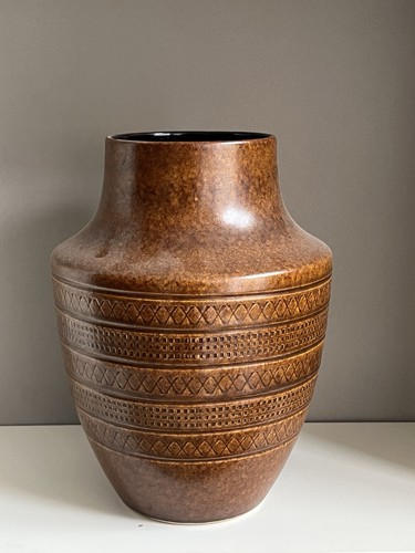 Vaso marrone in ceramica - in,
