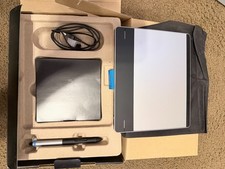 Wacom Intuos Graphics Pen and