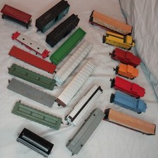 21 treni scala HO Tyco