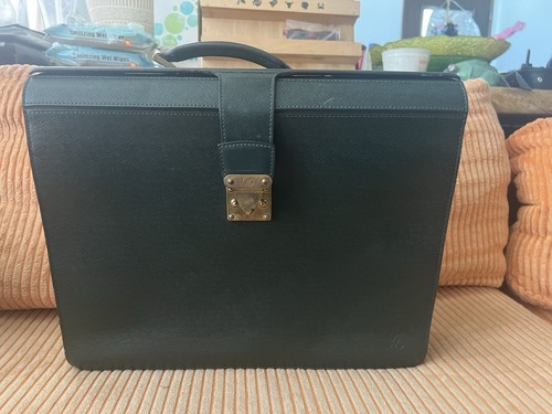 Valigetta louis vuitton taiga - louis,