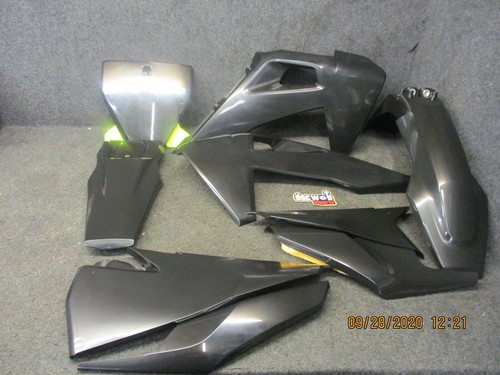 Kit plastica nera husqvarna - nera,
