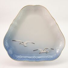 PIATTO PORTATA TRIANGOLARE PORCELLANA ORO ZECCHINO GABBIANI ROYAL COPENHAGEN 354