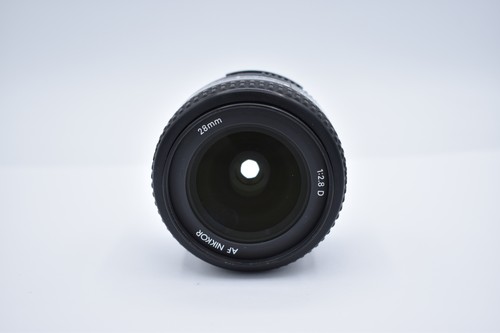 Nikon marca nikkor - 28, mm