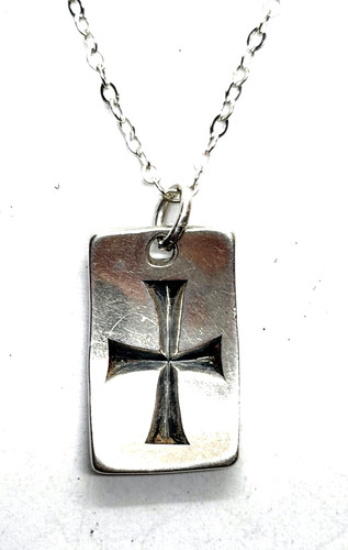 Collana con ciondolo croce