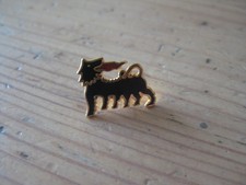 PIN'S AUTOMOBILE " AGIP "