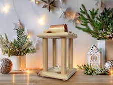 Bellissima lanterna di pino