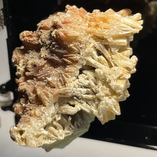 Cristalli vesuvianite jeffrey - vesuvianite,