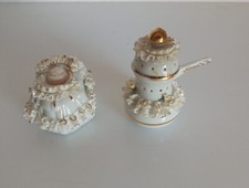 portagioie e caffettiera miniature in porcellana capodimonte vintage