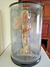 BARBIE GOLDEN DOLL 5405 par