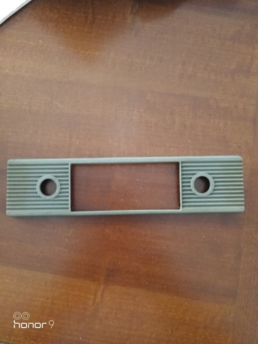 Mascherina autoradio auto
