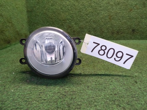 Fendinebbia destro 81210-0D041