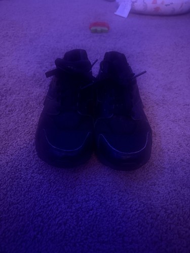 Black huaraches