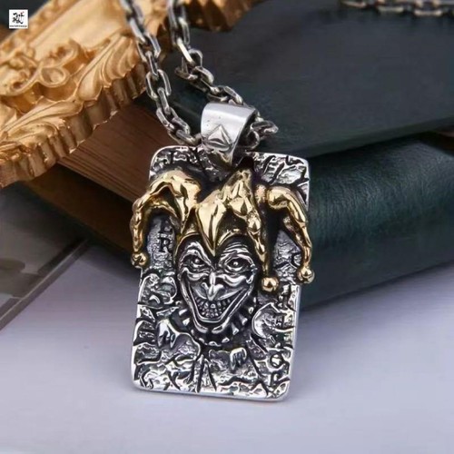 Collana con ciondolo