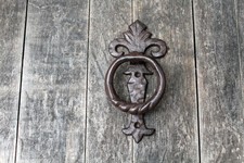 Battiporta in ghisa classico