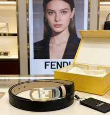 Cintura Fendi stili uomo e