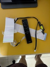regalo per tv samsung 50" telecomando e cablagio !!!