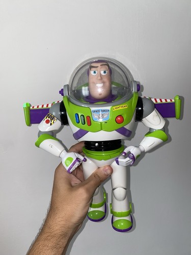 Buzz lightyear space ranger - lightyear,