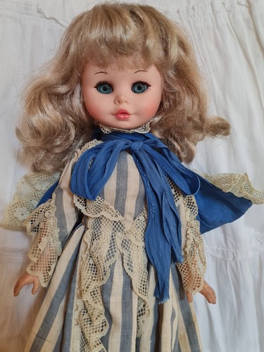 Bambola rara vintage - bambola,