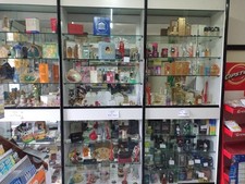 arredamento negozio usato