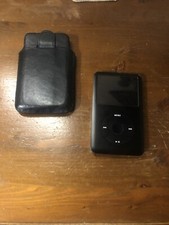 IPOD classic acciaio 7th generazione 80GB Caricatore Annesso Non Originale.