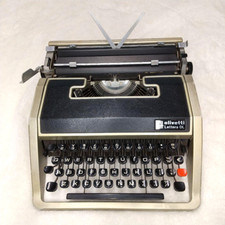 Macchina da scrivere Olivetti