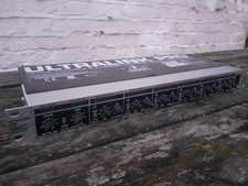 Behringer Ultralink Pro MX882
