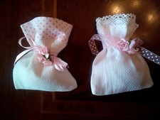 SACCHETTO BOMBONIERA con tela aida ricamo punto croce + fiorellini