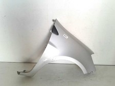 FRONT RIGHT FENDER / 2386408