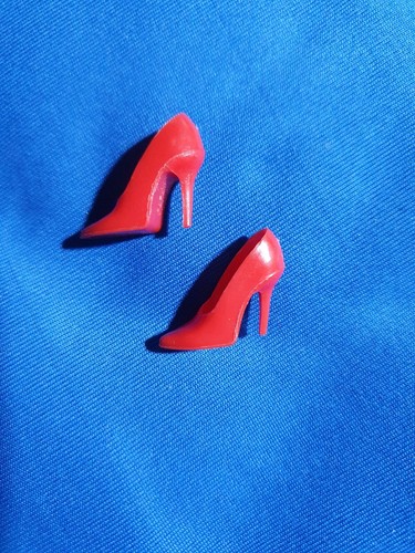 Closed toe spike - spike, shoes