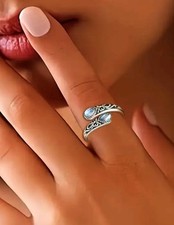 ??? ANELLO DONNA PIETRE DURE. ARGENTO INDIANO E PIETRA DI LUNA. REGOLABILE?