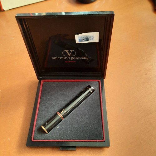 Accendino valentino garavani - ,