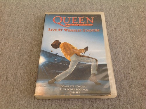 Queen live wembley stadium - at,
