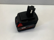 Adattatore per adattarsi a batteria Milwaukee M18 18V su vecchio strumento tipo Hilti SF-150A