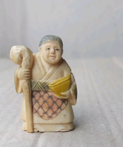 Vecchio netsuke artistico - vecchio,