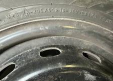 Set di 4 gomme invernali con cerchi