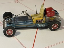 Go-cart giocattolo in latta