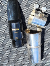 YAMAHA 4C ALTO SAXOPHONE MOUTHPIECE,+LIGAT.+CAP/BOCCHINO SAX SASSOFONO CONTRALTO
