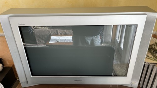 Sony trinitron 100 - hz, "