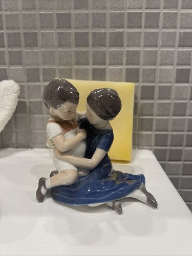 Royal copenaghen figurine boy - copenaghen,