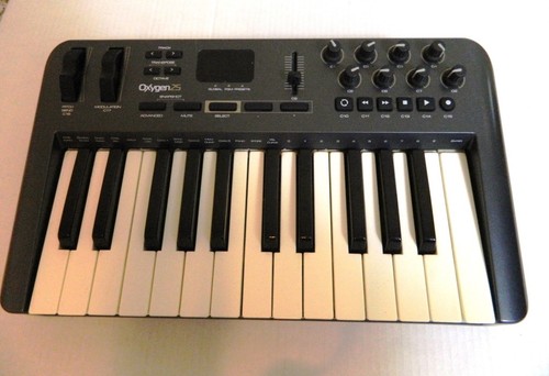 Controller midi audio oxygen - midi, m-audio